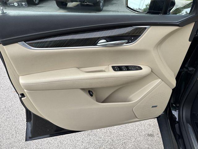 used 2018 Cadillac XT5 car, priced at $11,248