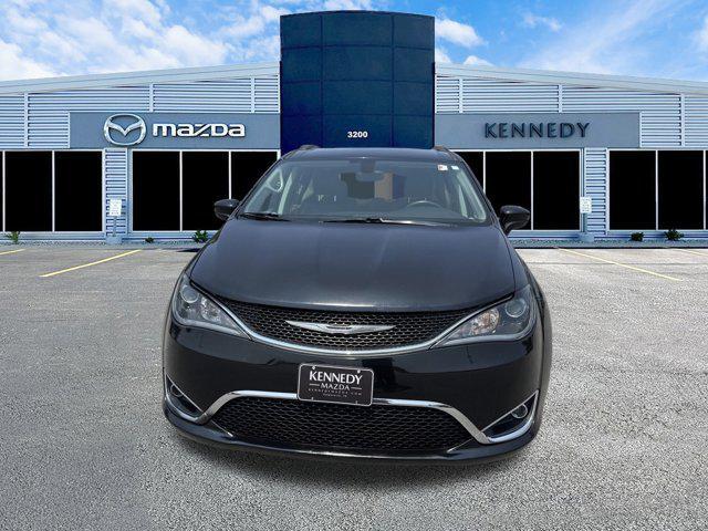 used 2017 Chrysler Pacifica car, priced at $15,486