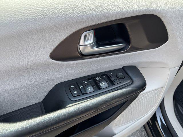used 2017 Chrysler Pacifica car, priced at $15,486
