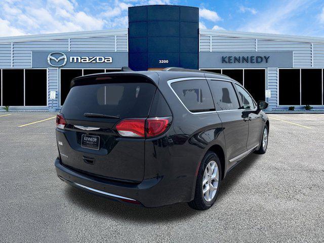 used 2017 Chrysler Pacifica car, priced at $15,486