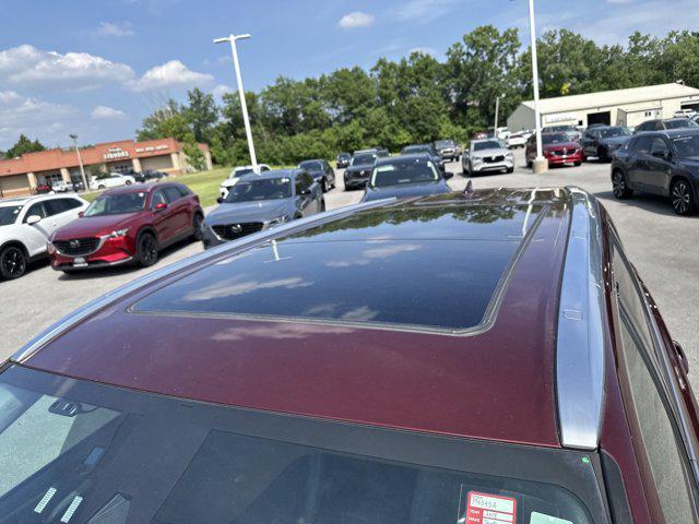 used 2018 Toyota Highlander car, priced at $27,999