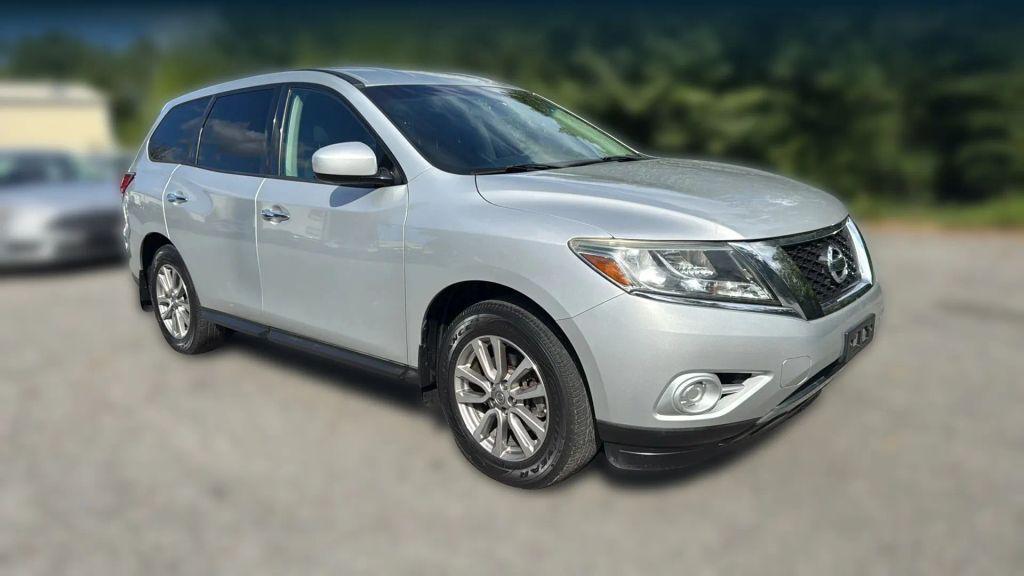 used 2015 Nissan Pathfinder car, priced at $6,495