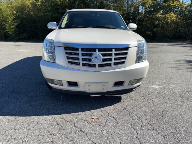 used 2011 Cadillac Escalade car, priced at $11,995