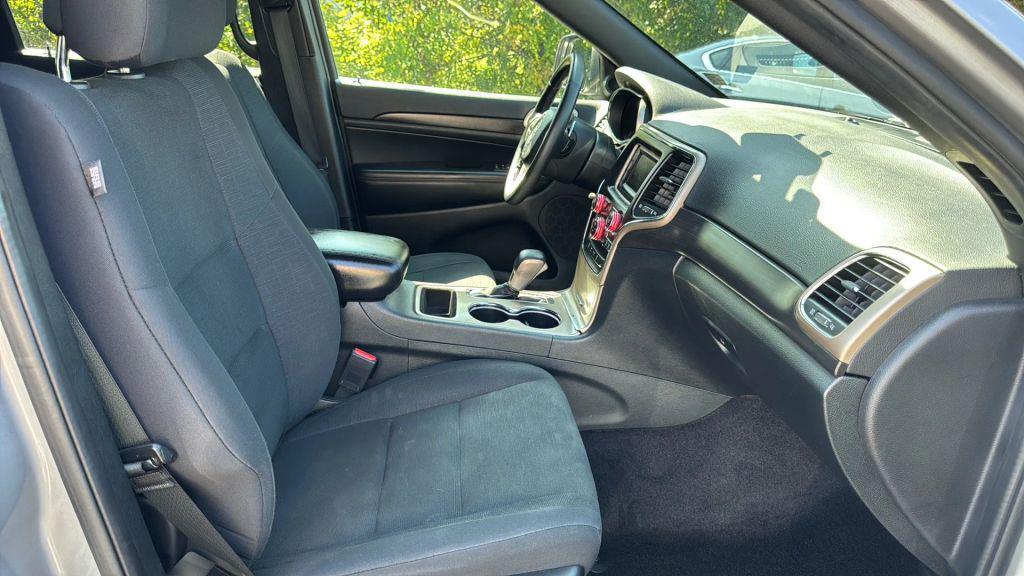 used 2016 Jeep Grand Cherokee car, priced at $11,495