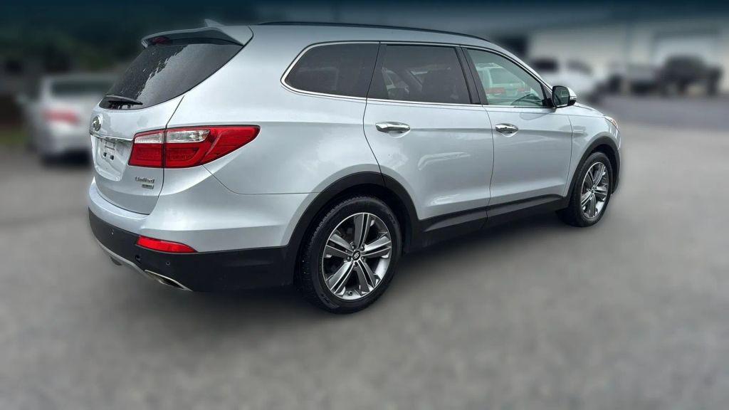 used 2015 Hyundai Santa Fe car, priced at $7,495