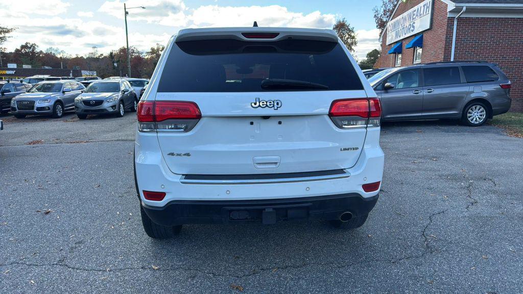 used 2018 Jeep Grand Cherokee car, priced at $11,495