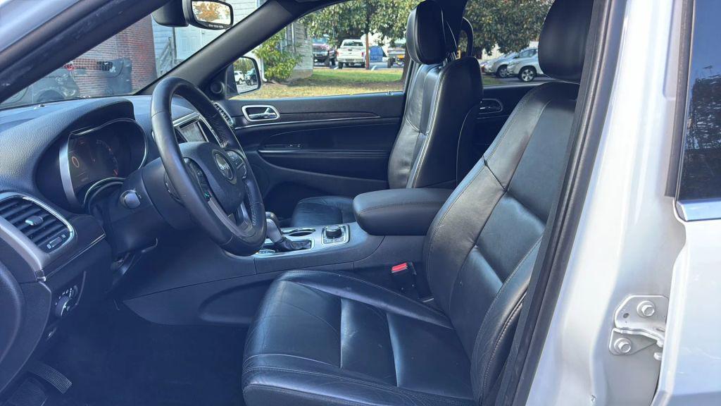 used 2018 Jeep Grand Cherokee car, priced at $11,495