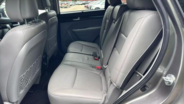 used 2015 Kia Sorento car, priced at $9,495