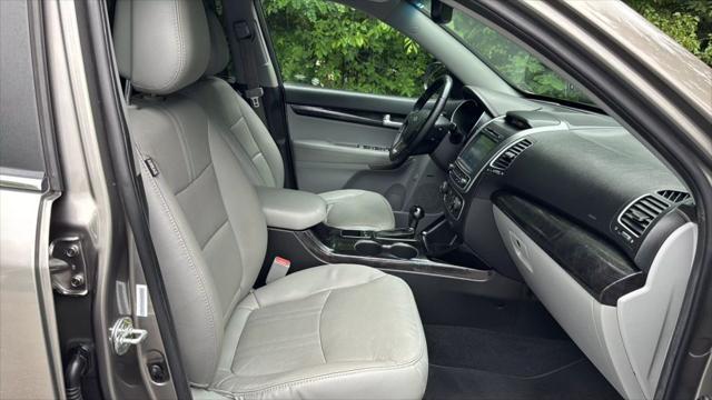 used 2015 Kia Sorento car, priced at $9,495
