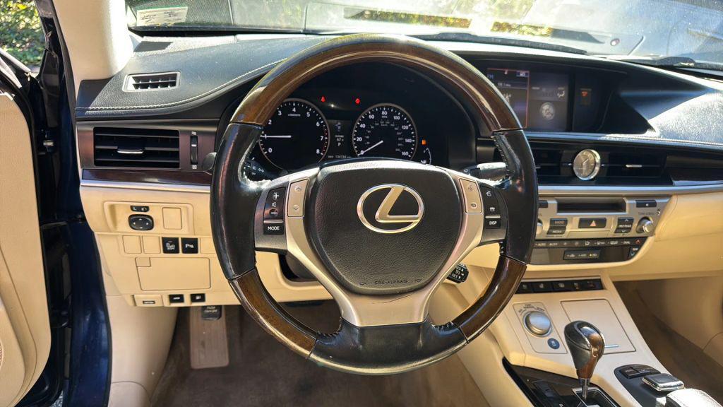 used 2015 Lexus ES 350 car, priced at $13,995