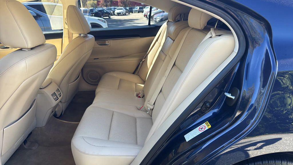 used 2015 Lexus ES 350 car, priced at $13,995