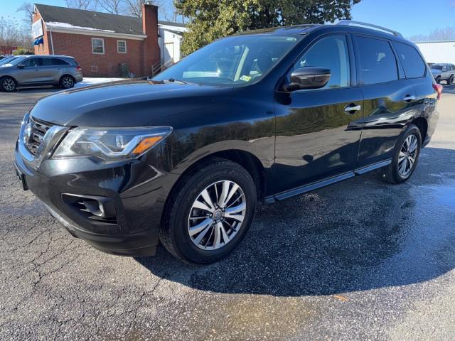 used 2019 Nissan Pathfinder car, priced at $10,495