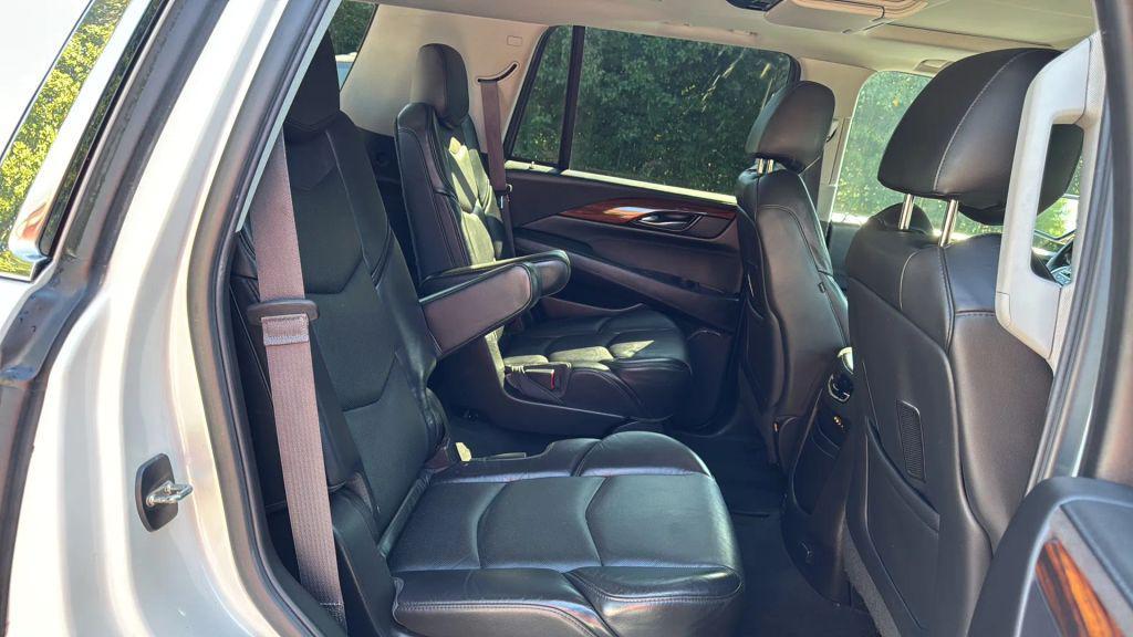 used 2015 Cadillac Escalade car, priced at $15,495