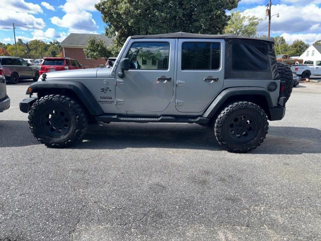 used 2014 Jeep Wrangler Unlimited car, priced at $13,495