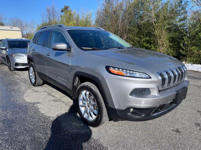 used 2015 Jeep Cherokee car, priced at $7,995