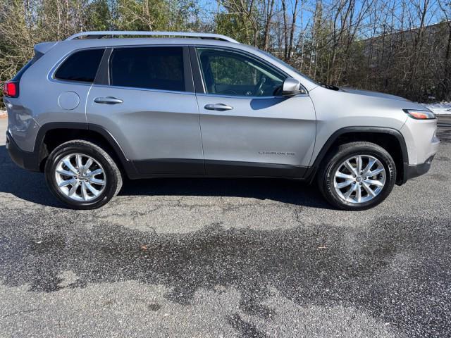 used 2015 Jeep Cherokee car, priced at $7,995