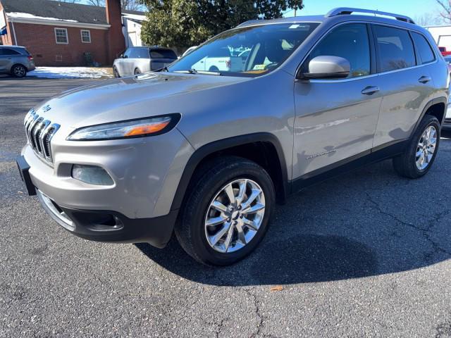 used 2015 Jeep Cherokee car, priced at $7,995