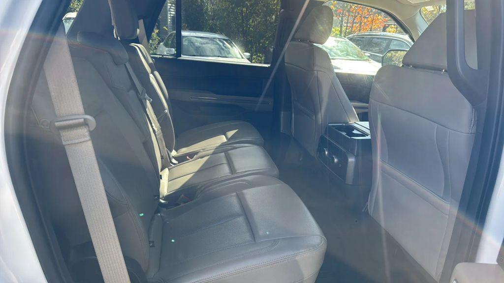used 2021 Ford Expedition car, priced at $19,995