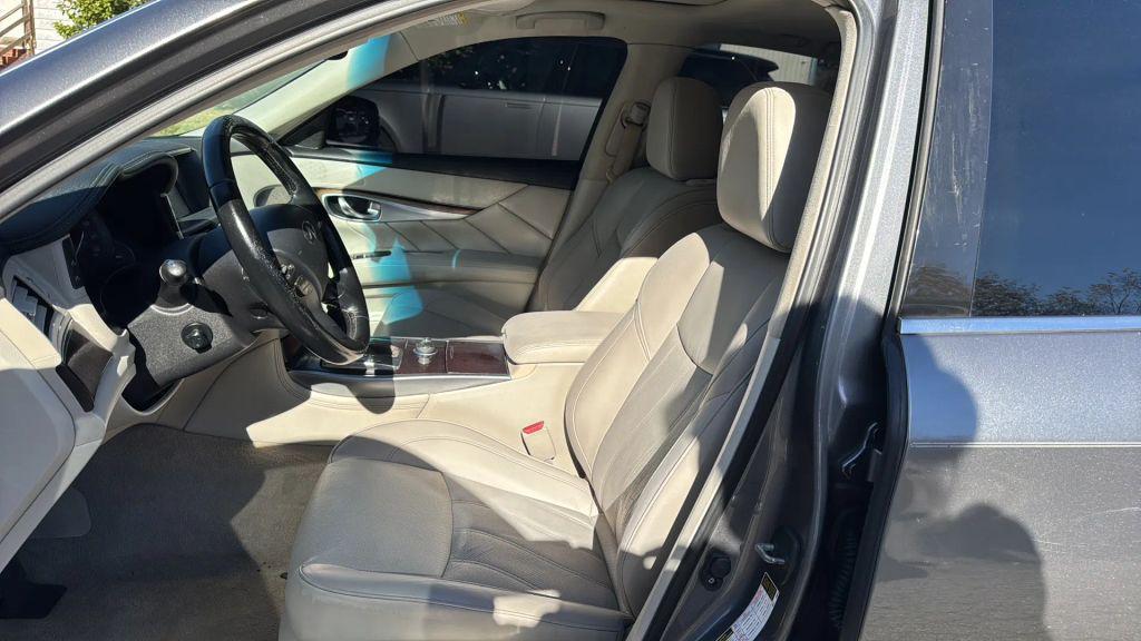 used 2015 INFINITI Q70 car, priced at $9,495