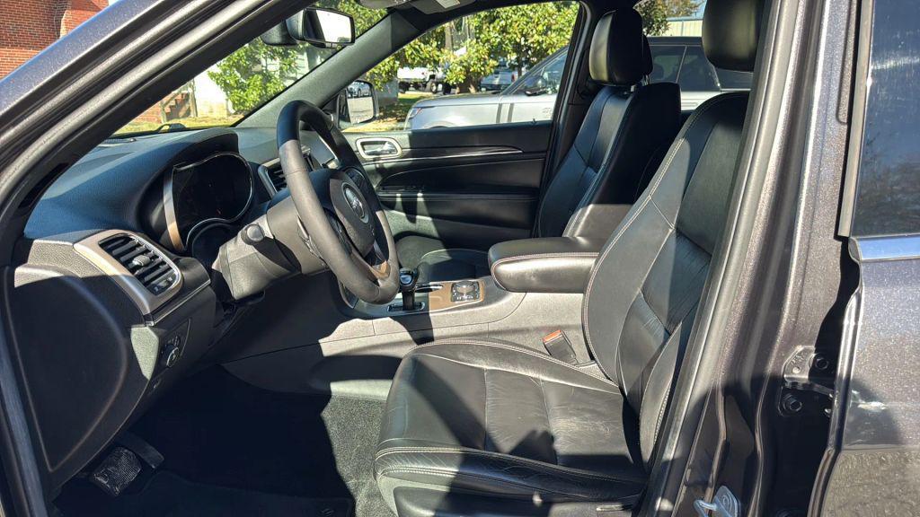 used 2014 Jeep Grand Cherokee car, priced at $7,995