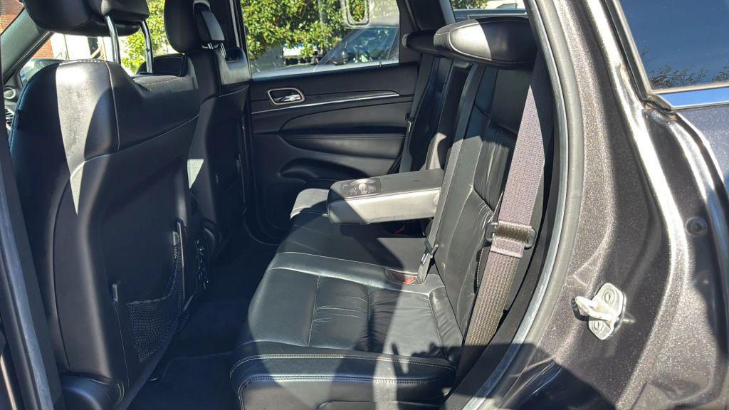 used 2014 Jeep Grand Cherokee car, priced at $7,995