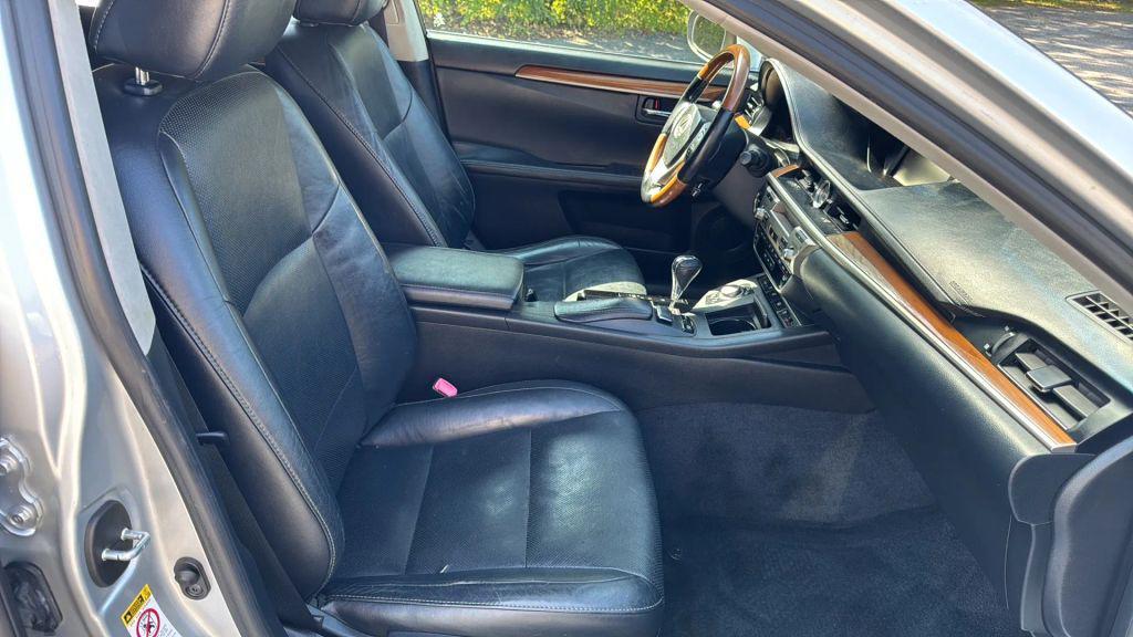 used 2013 Lexus ES 300h car, priced at $8,995