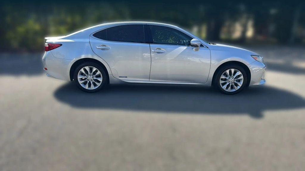 used 2013 Lexus ES 300h car, priced at $8,995