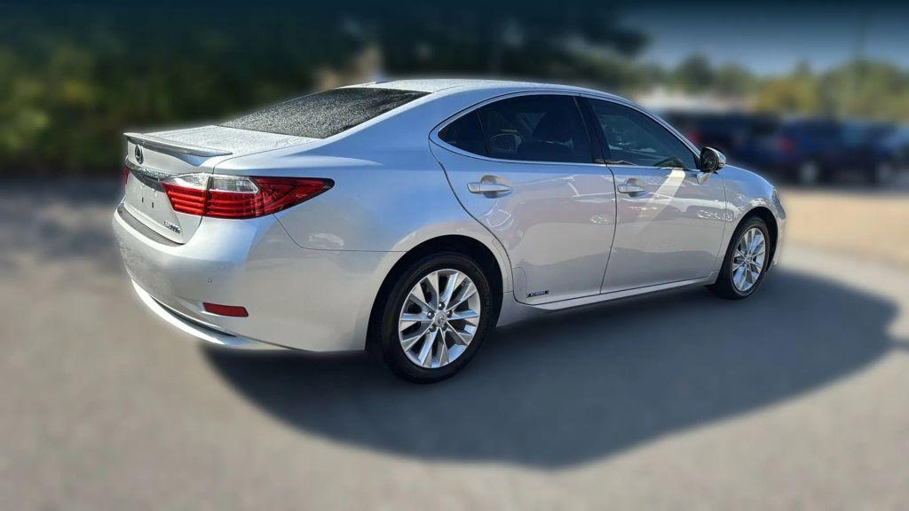 used 2013 Lexus ES 300h car, priced at $8,995