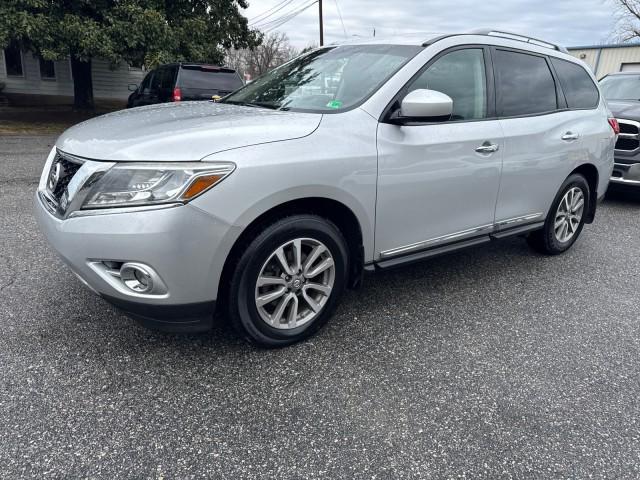 used 2014 Nissan Pathfinder car, priced at $6,495