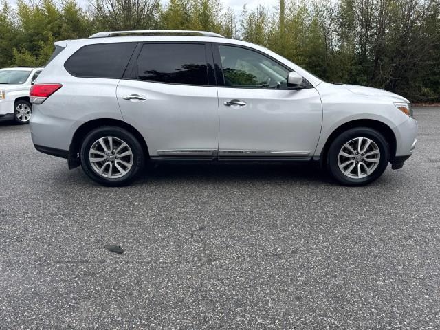 used 2014 Nissan Pathfinder car, priced at $6,495