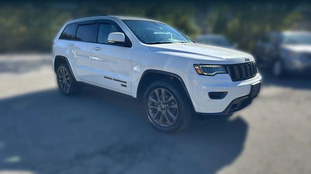 used 2016 Jeep Grand Cherokee car, priced at $11,995