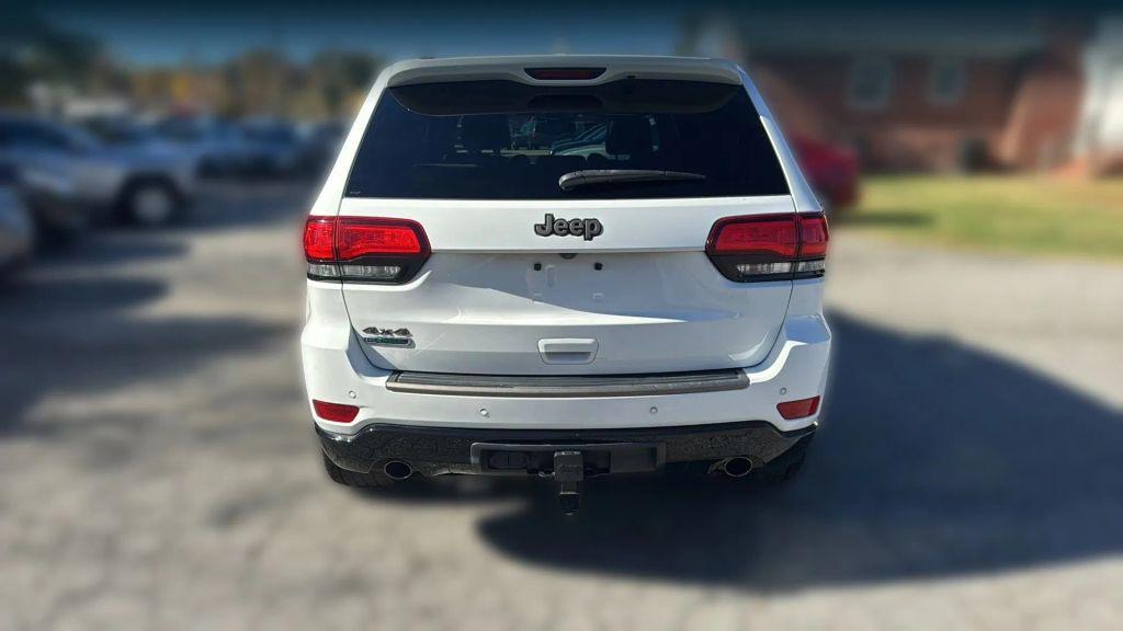 used 2016 Jeep Grand Cherokee car, priced at $11,995