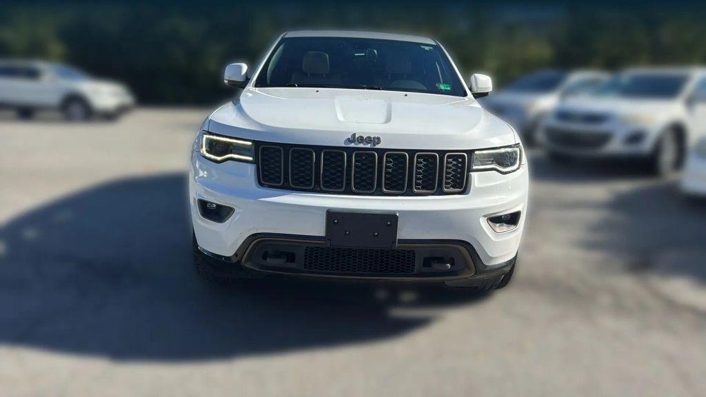 used 2016 Jeep Grand Cherokee car, priced at $11,995