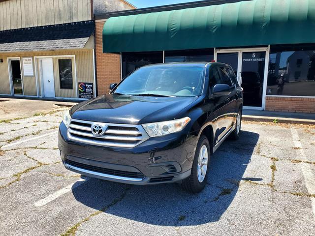 used 2013 Toyota Highlander car, priced at $13,950