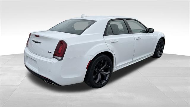 used 2022 Chrysler 300 car, priced at $22,988