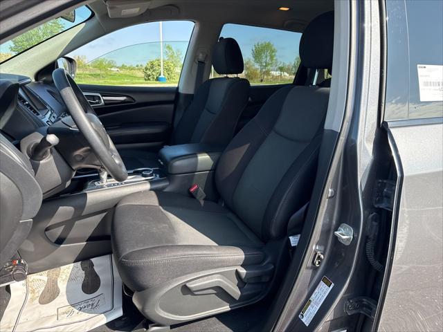 used 2020 Nissan Pathfinder car, priced at $16,989
