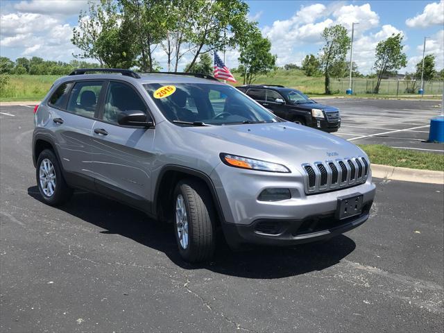 used 2015 Jeep Cherokee car, priced at $8,892