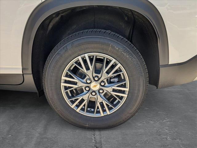 new 2025 Chevrolet Traverse car, priced at $40,637