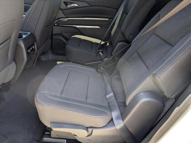 new 2025 Chevrolet Traverse car, priced at $40,637