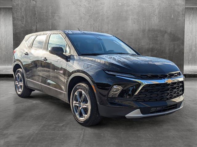 new 2025 Chevrolet Blazer car, priced at $32,879