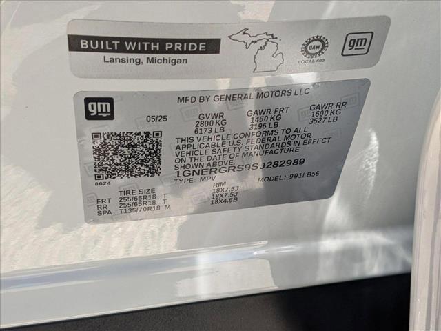 new 2025 Chevrolet Traverse car, priced at $36,195