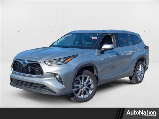 used 2023 Toyota Highlander Hybrid car, priced at $42,995