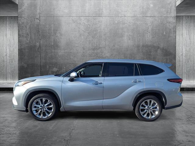 used 2023 Toyota Highlander Hybrid car, priced at $42,995