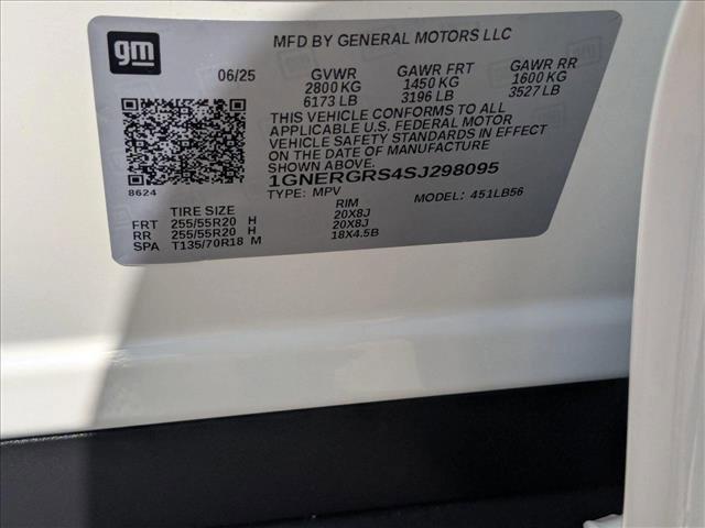 new 2025 Chevrolet Traverse car, priced at $43,227