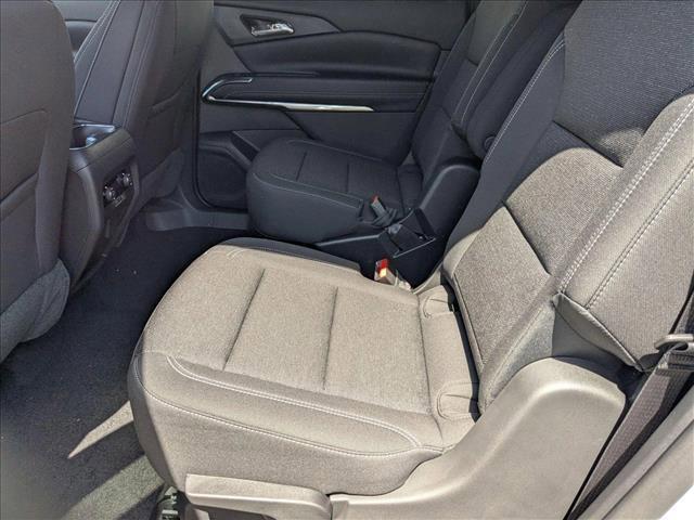 new 2025 Chevrolet Traverse car, priced at $43,227