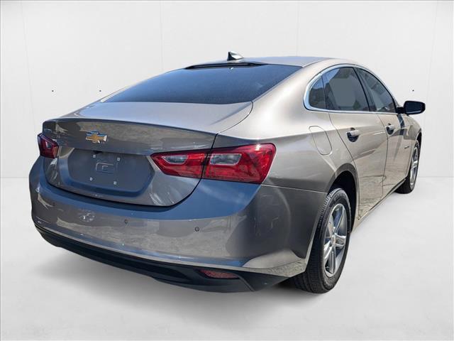 new 2025 Chevrolet Malibu car, priced at $24,582