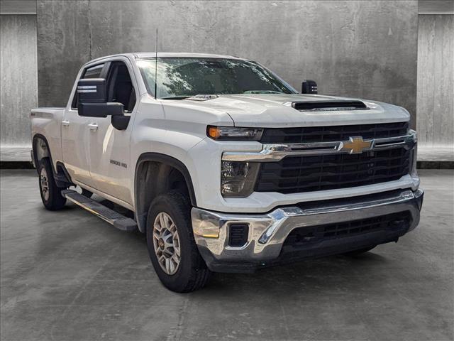 used 2024 Chevrolet Silverado 2500 car, priced at $52,998