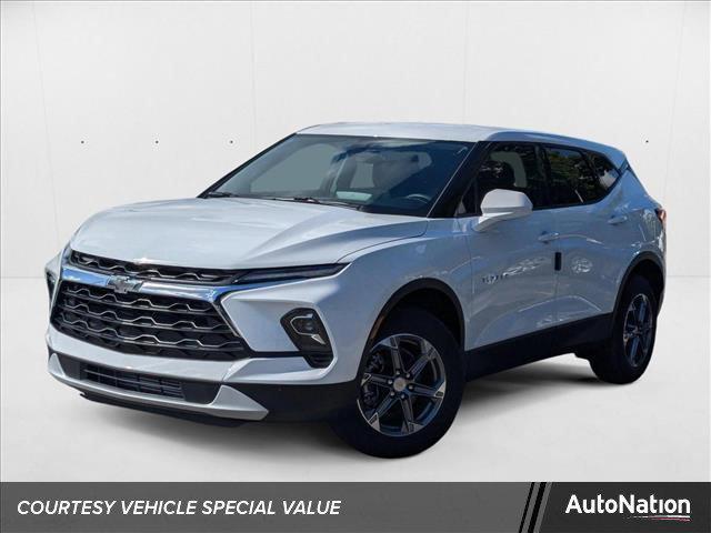 new 2025 Chevrolet Blazer car, priced at $31,345