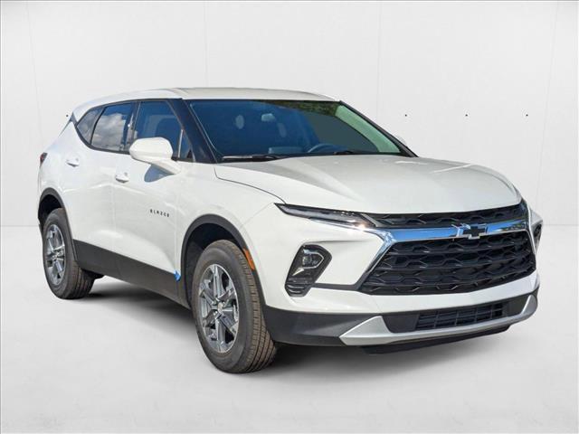 new 2025 Chevrolet Blazer car, priced at $31,345