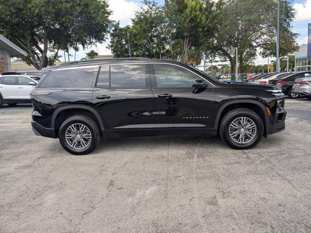 used 2025 Chevrolet Traverse car, priced at $39,214